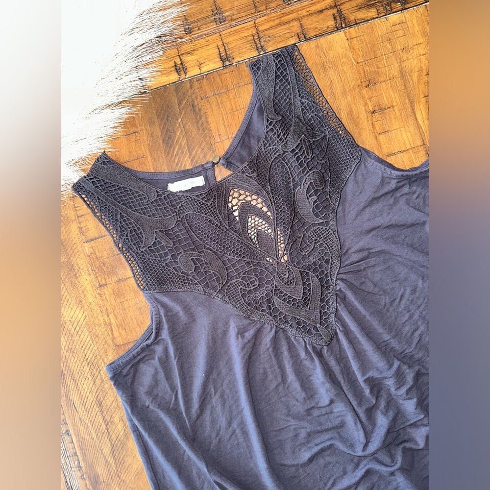 Maurices XL Women’s Gray Flowy Tank Top